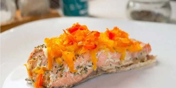 Рецепт тушеной рыбы с овощами. Блюда из кеты