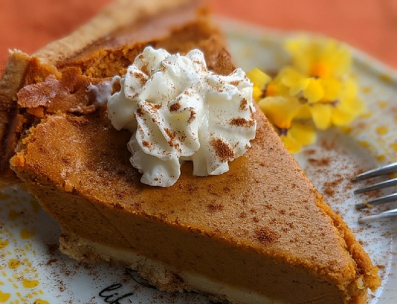 Сладкие радости осени: рецепт тыквенного пирога с корицей